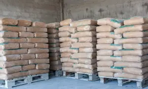 Jaki cement do tynkowania? Wybierz najlepszy materiał dla swojego projektu