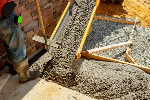 Jaki cement do murowania zapewnia trwałość i stabilność konstrukcji?