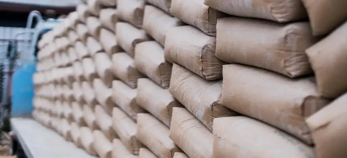 Zdjęcie Najlepszy cement na zewnątrz: wybierz odpowiedni rodzaj dla trwałości konstrukcji