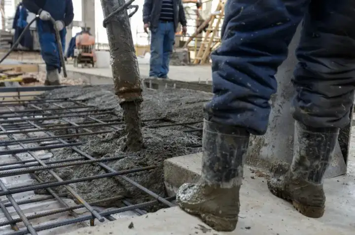 Ile kosztuje worek cementu? Zobacz aktualne ceny i porady zakupowe